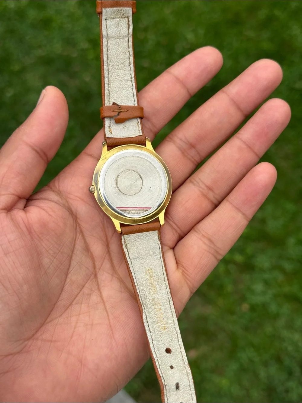 Milan Classic vintage Men’s Brown Leather Strap Quartz Watch